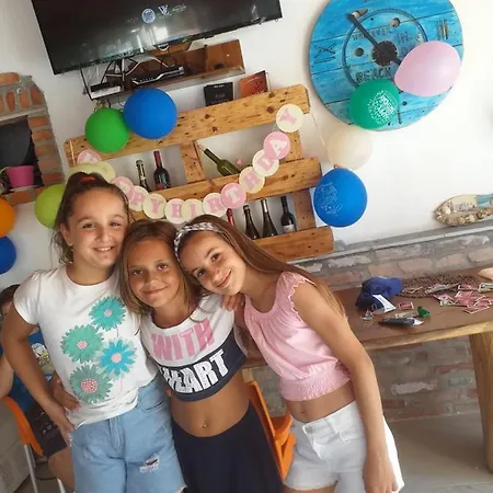 Pensión And Analipsi 3*