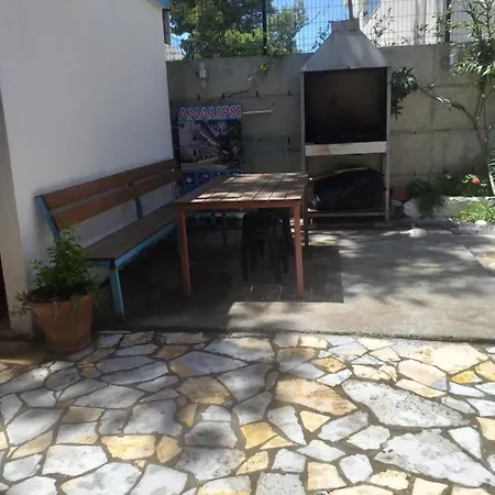 And Analipsi Pensión