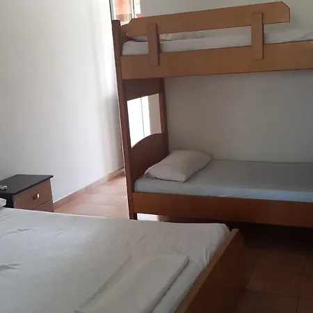 Pensionat And Analipsi